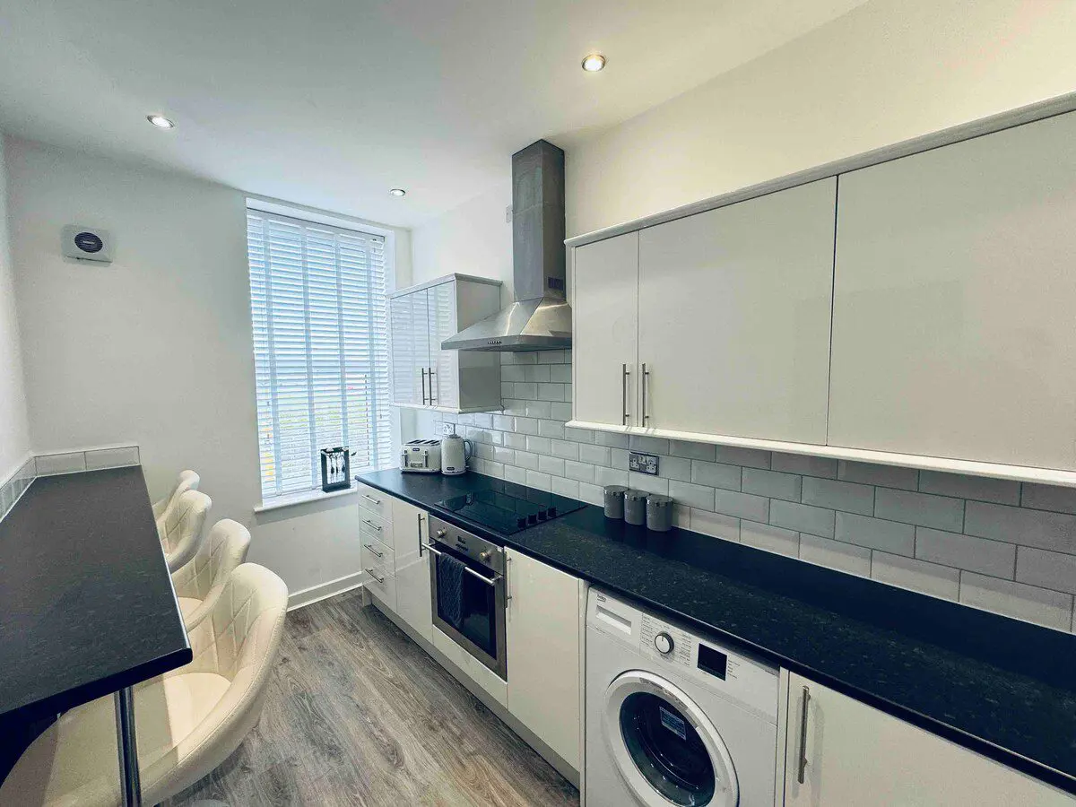 8ea9b40f 03a7 4de8 a827 d53a300d9934.jpg